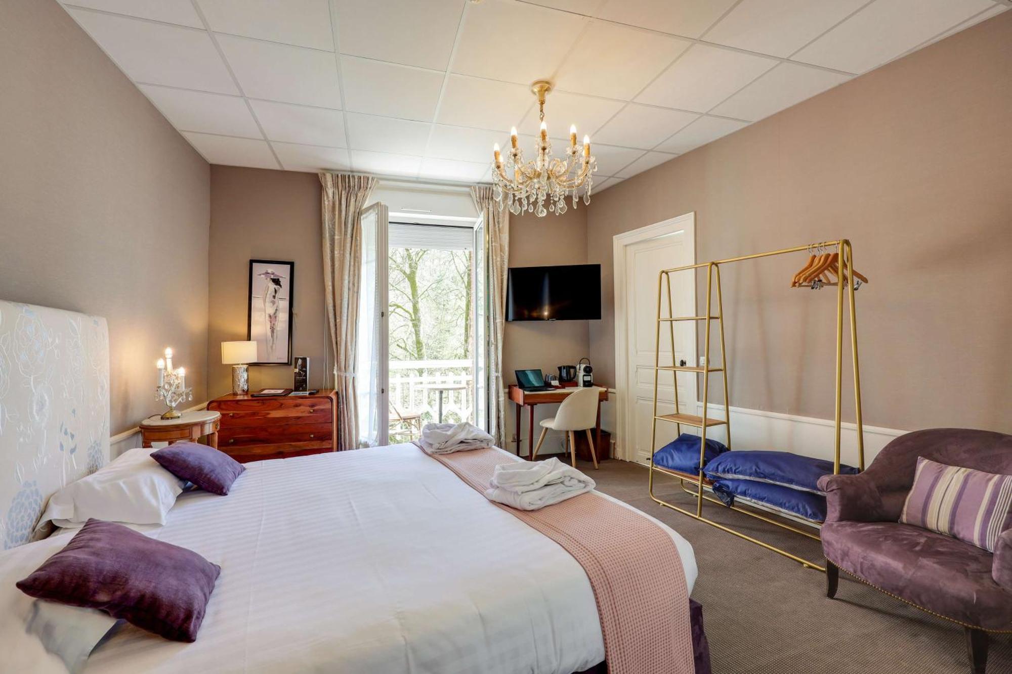 Brit Hotel & Spa Le Roc Au Chien Bagnoles de l'Orne Normandie ภายนอก รูปภาพ