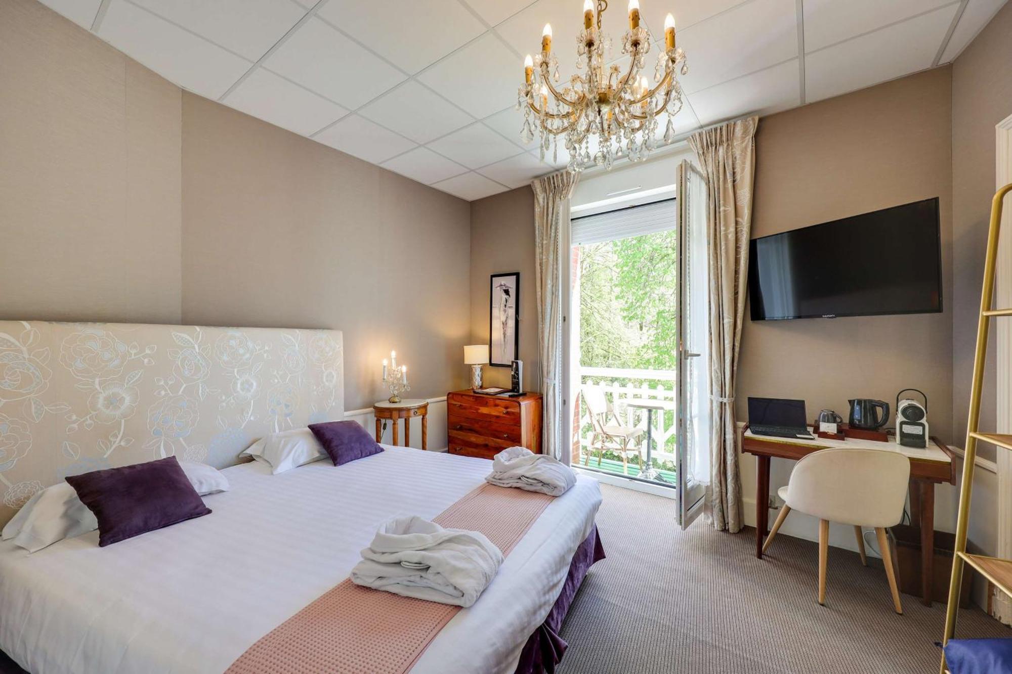 Brit Hotel & Spa Le Roc Au Chien Bagnoles de l'Orne Normandie ภายนอก รูปภาพ