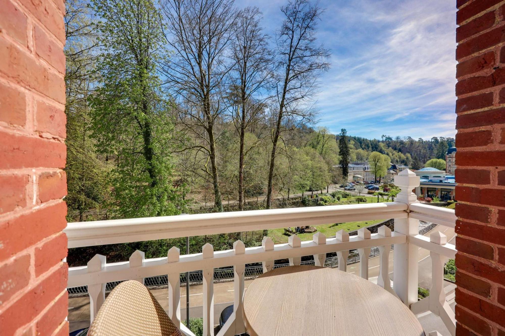 Brit Hotel & Spa Le Roc Au Chien Bagnoles de l'Orne Normandie ภายนอก รูปภาพ